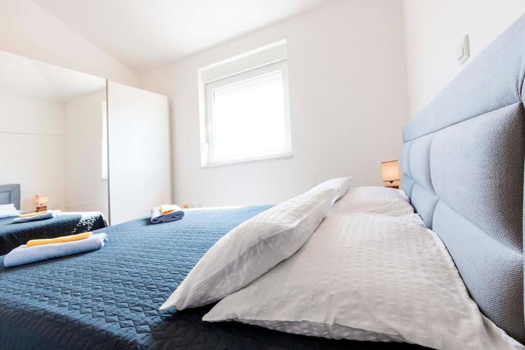 Cozy Apartment With Private Parking Medulin Eksteriør bilde